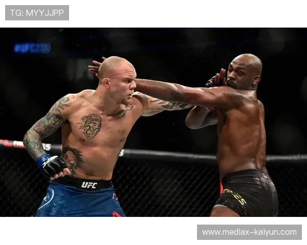 UFC维加斯89咬人事件后续：利马获白大拿特别奖励五万美元